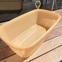 15時までの応募で時間の早い方に決定します。未開封犬のシート178枚とバスタブセットの画像