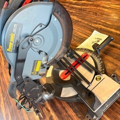 【美品】コンパウンドマイターソー　工具　押し切り　丸ノコの画像