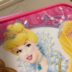 ディズニープリンセス　キャリーケース　の画像