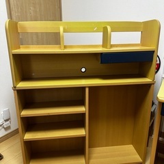 ニトリ勉強机の画像