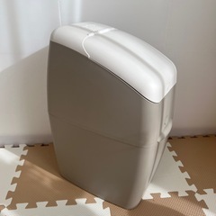 APRICAオムツゴミ箱の画像