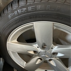ベンツ純正ホイールとタイヤの画像