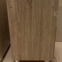 木目調キャビネット(二個)の画像