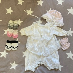 ベビー服とおもちゃおまとめセット
の画像