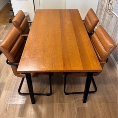 ニトリ　ダイニングテーブルセット 椅子4脚/セット購入で高額割引の画像