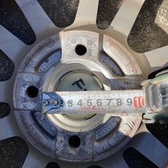 13インチスタッドレス4本
の画像