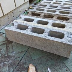 コンクリートハーフブロックセットの画像