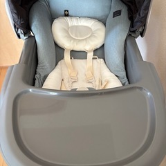 コンビ　［電動］ネムリラスウィングベッド&チェアの画像