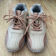 【新品】24.5cm 軽量スニーカーの画像