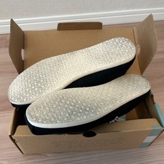 TOMS メンズスリッポン27.5cmの画像