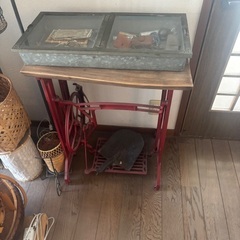 古道具　骨董　ミシン台　値下げ！の画像