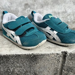 13.5㌢アシックスの画像