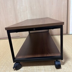 テレビボードの画像