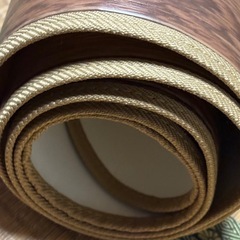 未使用　木目調カーペット　185×185cmの画像