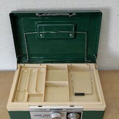 手提げ金庫の画像