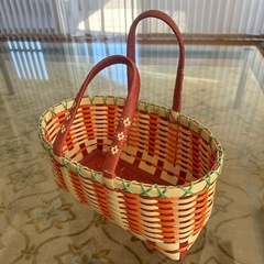 木製の編みかごの画像