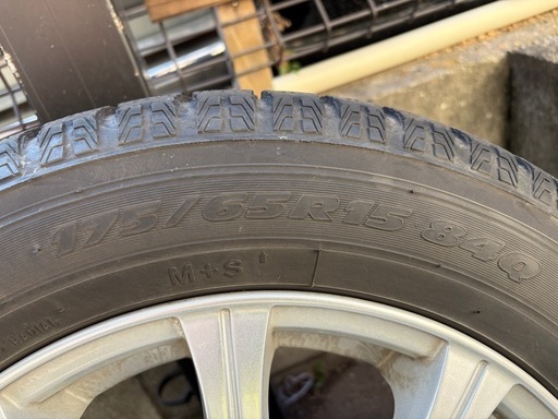 アクア　スタッドレスホイルセット