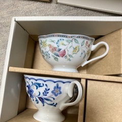 カップアンドソーサーの画像