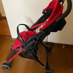 コンビ　ベビーカーの画像