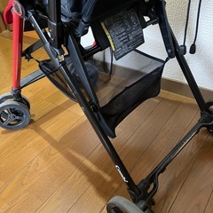 コンビ　ベビーカーの画像
