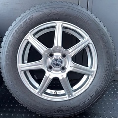 バリ山！スタッドレス　185/65R15 92Q 2022年製　トーヨー　TOYO OBSERVE GIZ2 冬4本セット、15X5.5J 100-4H ＋42の画像