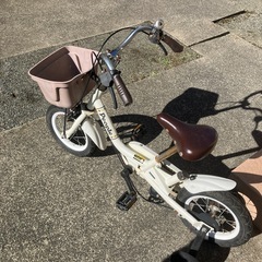 子供用の自転車の画像
