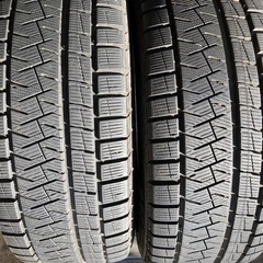 225/50R17 ピレリ　スタッドレスタイヤ　4本の画像