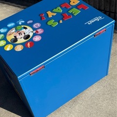 Disney DWEレッツプレイ (Let’s play) 木製箱　おもちゃ箱の画像