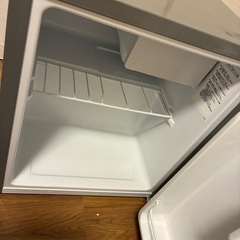 Hisense ノンフロン冷蔵庫　HR-A42JWS ２０２１年製の画像