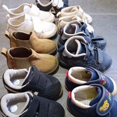 こども靴7足　傷汚れ破れ有　明日処分しますの画像