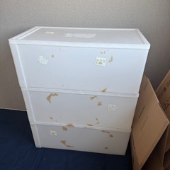 【お譲りします】衣装ケース3個の画像