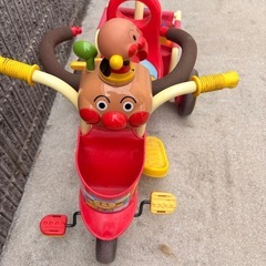 アンパンマンの三輪車の画像