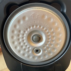 炊飯器　3合炊　アイリスオーヤマ製の画像