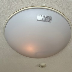 日立照明　リモコン付きの画像