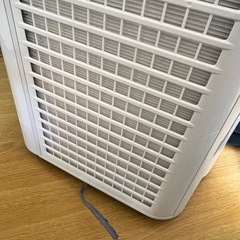 SHARP 加湿空気清浄機 KC-J50-W（2019年製）の画像