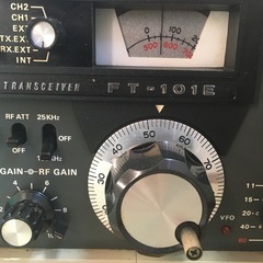 アマチュア無線機の画像