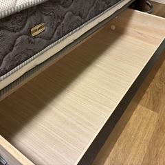 フランスベッド　棚にLEDライトとプラグ付きの画像