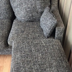 3人がけソファー(四角形２つ付き)の画像