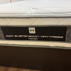 フランスベッド　棚にLEDライトとプラグ付きの画像