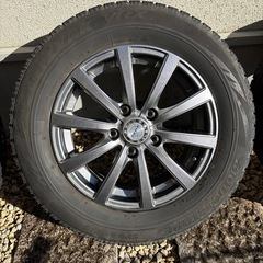スダッドレスタイヤ15インチ
の画像