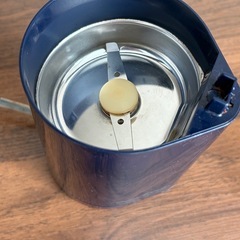 コーヒーミル　電動 YAMADA 山田電器工業株式会社　の画像