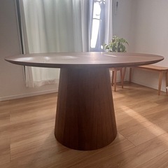 丸ダイニングテーブルφ120の画像