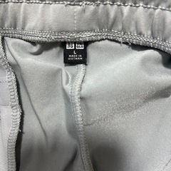 ユニクロメンズパンツの画像