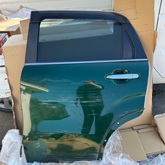 キャスト 左リアドアの画像