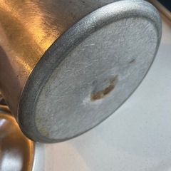 寸胴鍋　アルミ製　24L 調理器具　蓋付き　中古品　の画像