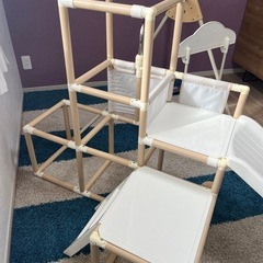 ジャングルジム　すべり台　ブランコ
の画像