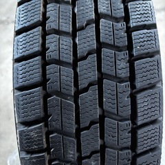スタッドレスタイヤGoodyear165/60R15 4本の画像