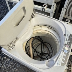 洗濯機あげます！汚いです。現状渡しでよければ。の画像