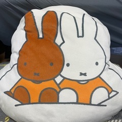 ◆ ミッフィー クッション2種の画像