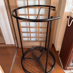 【処分価格】回転式ハンガーラックの画像